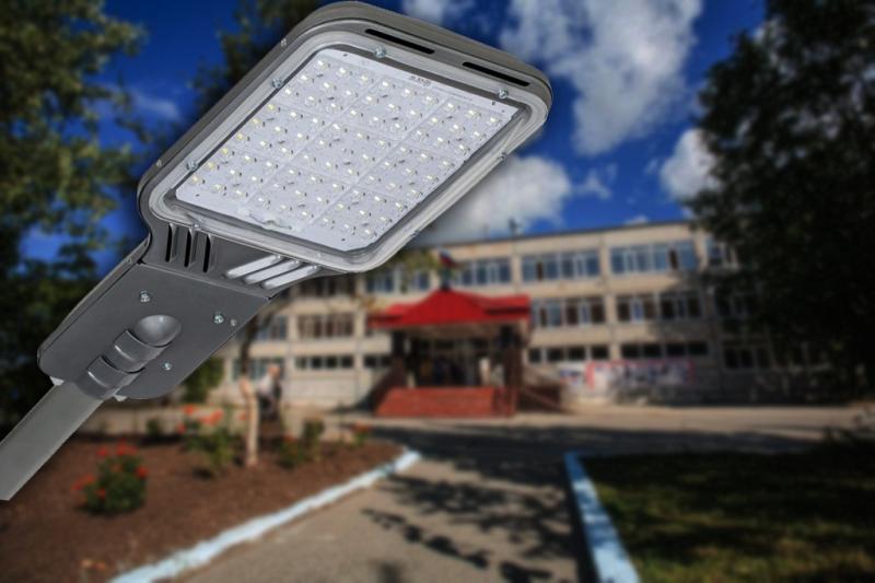 Модернизированная система освещения заработала в Лянторской средней школе №7