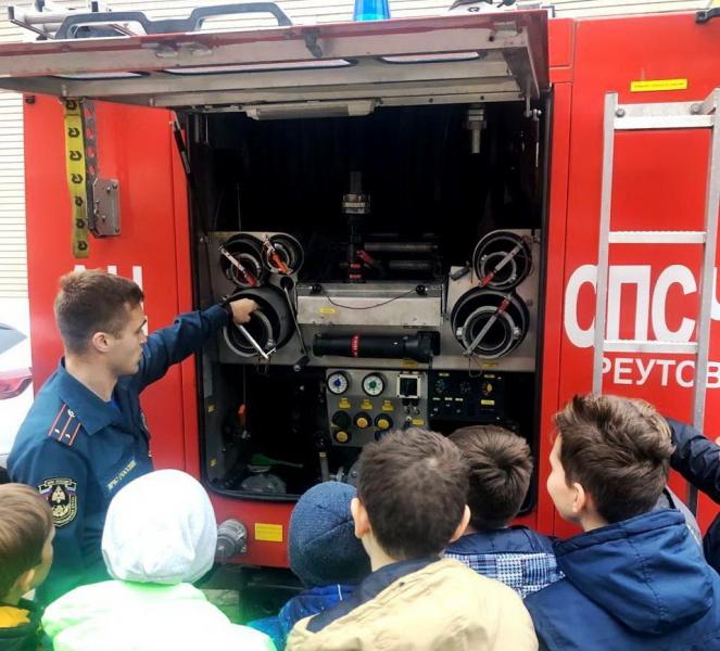 Единственный в Подмосковье уникальный агрегат пожаротушения демонстрируют в Реутове