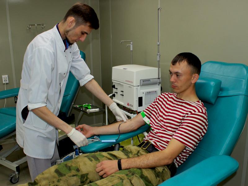 Росгвардейцы Республики Алтай приняли участие в сдаче донорской крови