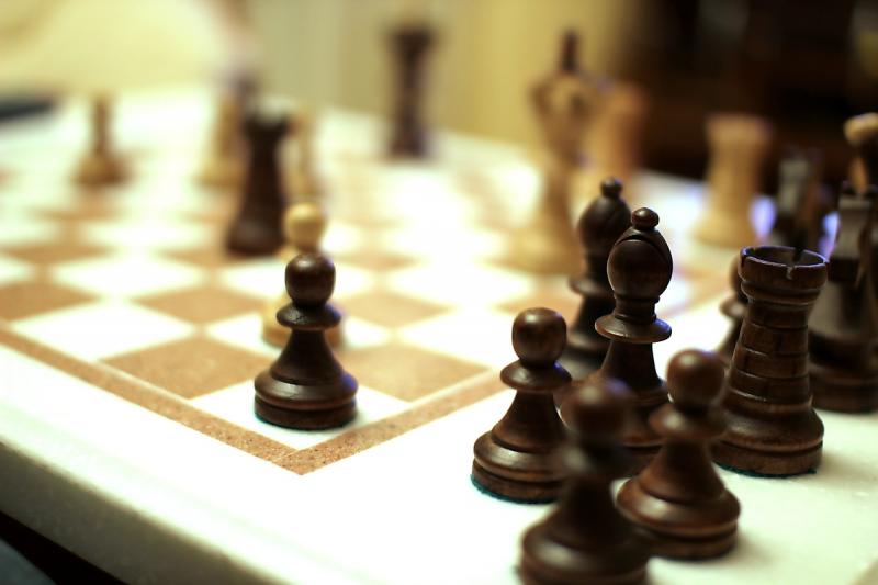 Владимир Семенов пригласил на шахматный онлайн-турнир