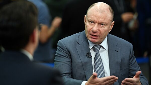 Владимир Потанин предложил основным акционерам Норникеля отказаться от выплаты дивидендов в текущем году.