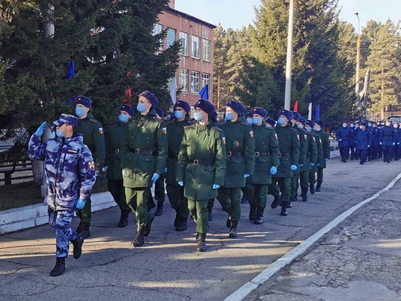В Иркутской области в войска национальной гвардии отправили первых новобранцев осеннего призыва