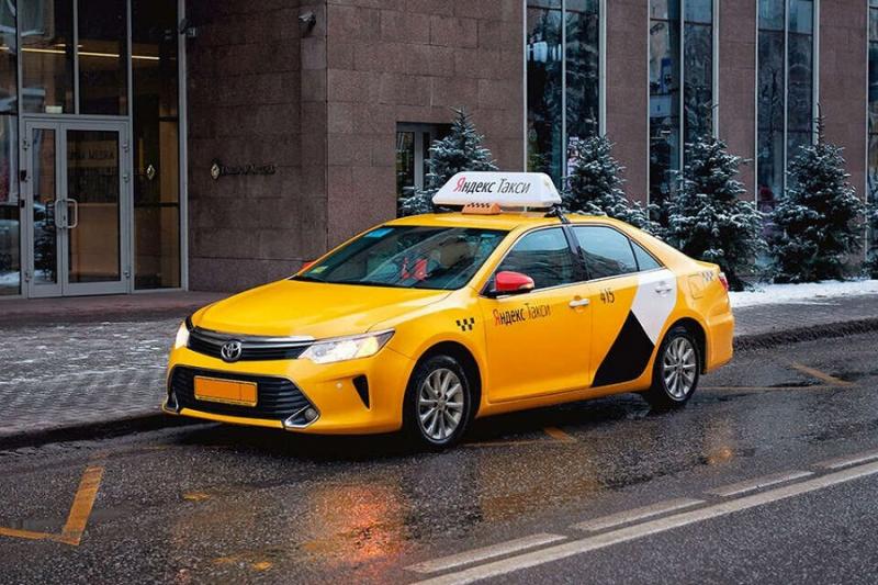 Водитель Яндекс Такси воспользовался кредитом Тинькофф Банка, чтобы написать песню