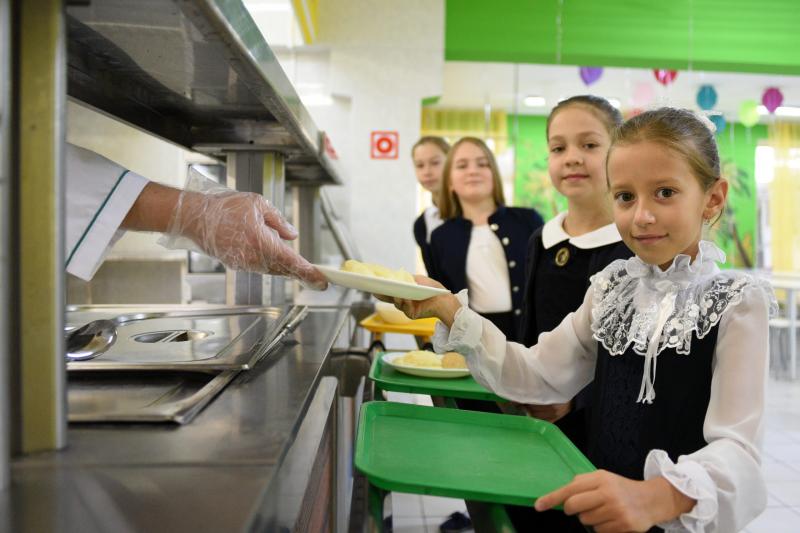 Московские школьники будут питаться по-новому
