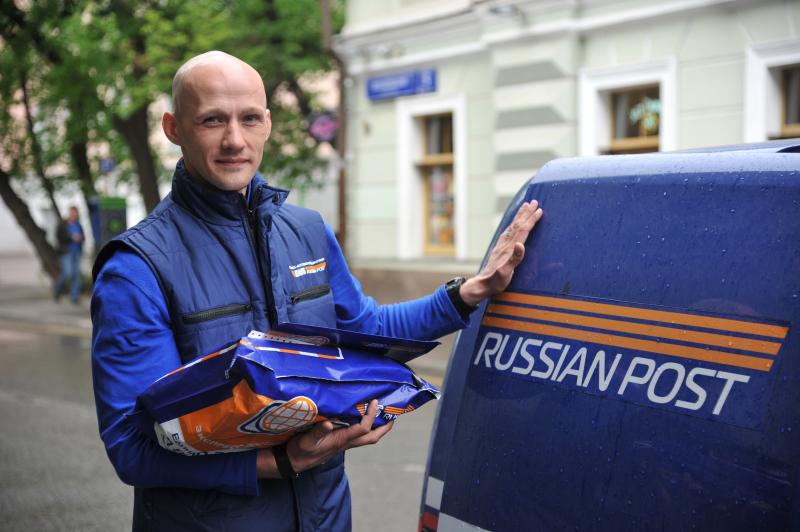 Клиенты Почты России в Красноярском крае могут получить посылки, не выходя из дома