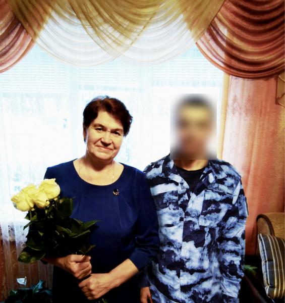 Мордовский ОМОН Росгвардии в день матери посетил  семьи  погибших товарищей