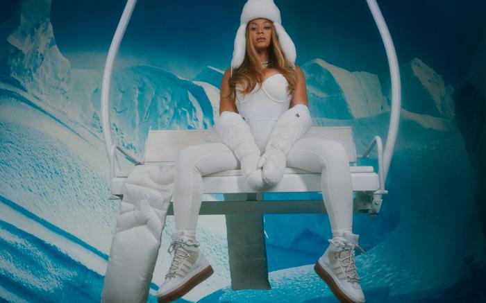 Последняя коллекция Adidas x Ivy Park ‘Icy Park’ Бейонсе включает кроссовки в снегу