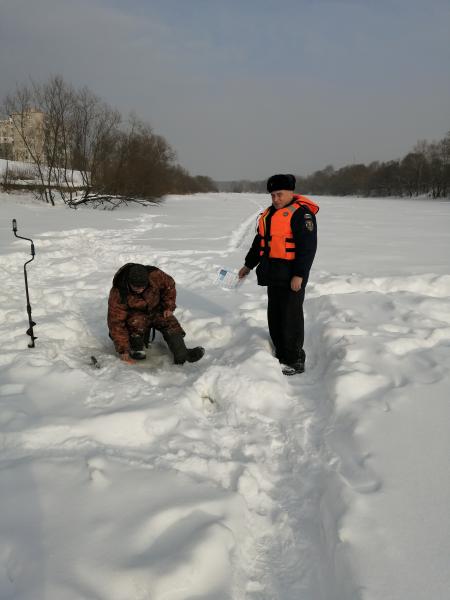 Спасатели «Мособлпожспас» в ходе рейда по водоемам выявили 24 опасных места