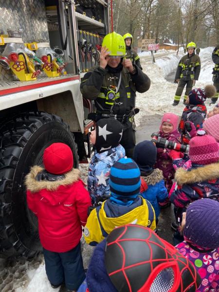 Экскурс в профессию пожарный для дошколят из Кокошконо