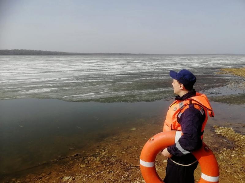 Спасатели ГКУ МО «Мособлпожспас» назвали водоемы Подмосковья с опасным тонким льдом