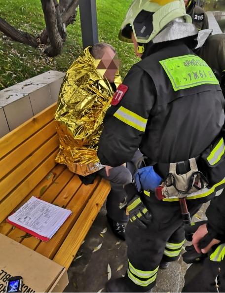 В Южном округе столицы спасатели ПСО 215 Пожарно-спасательного центра Москвы не дали умереть мужчине