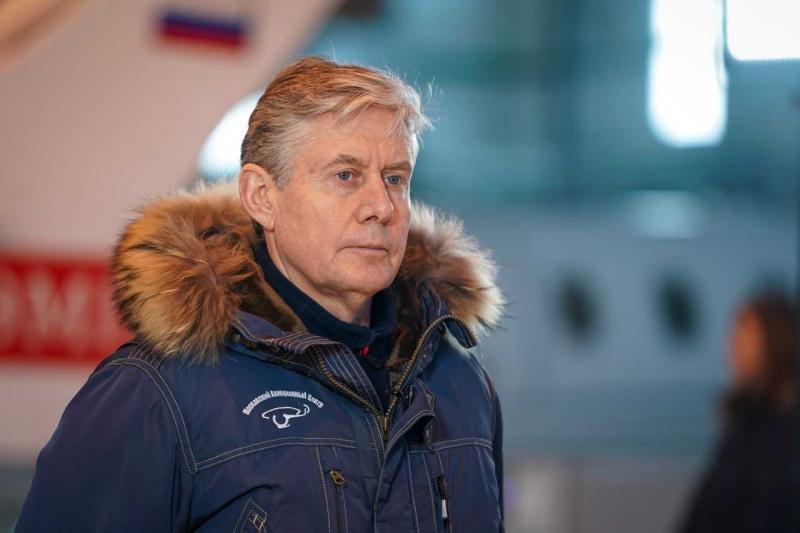 Имя сотрудника Московского авиацентра занесено на доску почета наставников России