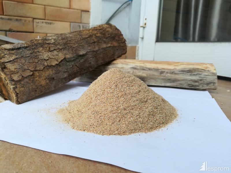 Что такое древесная мука и где она используется?