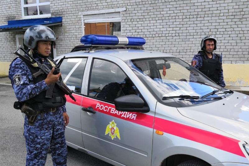 Более 36 тысяч раз выезжали экипажи вневедомственной охраны по сигналам тревоги в Уральском округе Росгвардии за полугодие