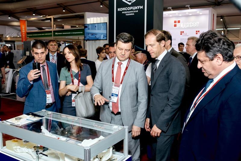 Российские производители медицинских изделий и медтехники представили импортозамещающую продукцию на Форуме «Армия 2022»