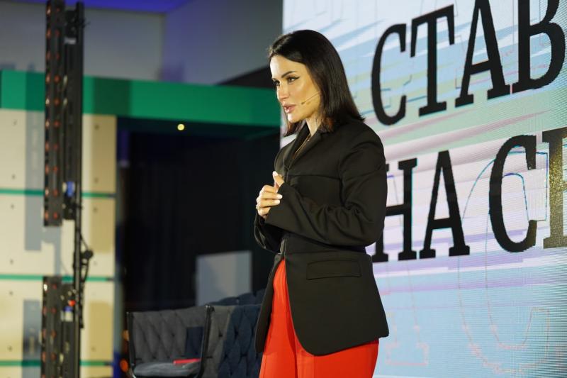 Тина Канделаки стала хедлайнером деловой программы крупнейшего форума региональных блогеров