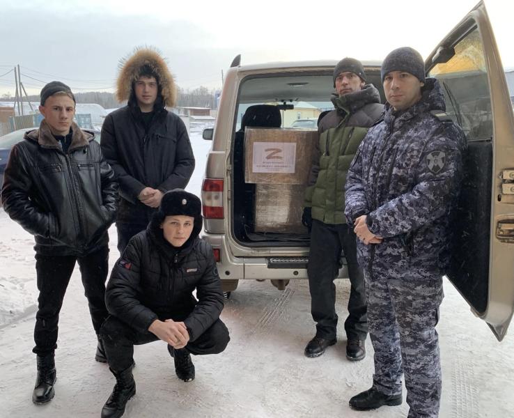 Новогодние подарки для участников спецоперации помогли собрать росгвардейцы из Иркутской области