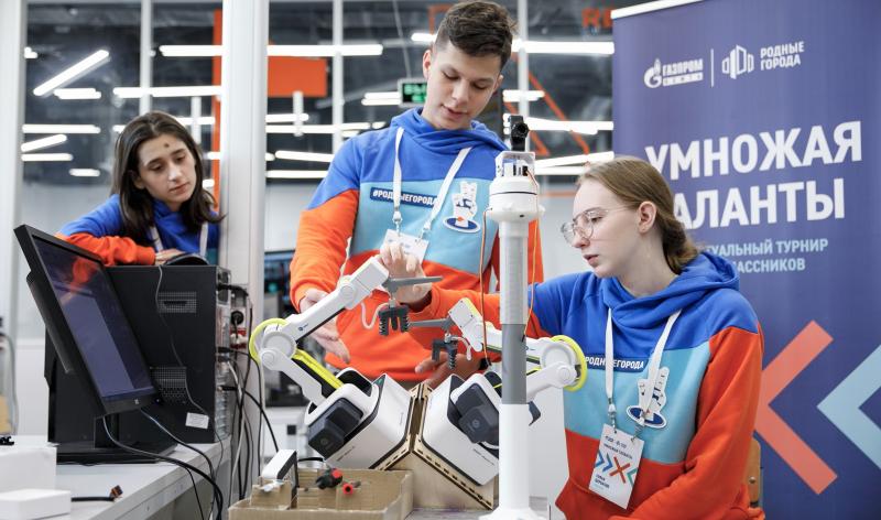 «Умножая таланты»: в Санкт-Петербурге стартовал интеллектуальный турнир «Газпром нефти» 
для школьников