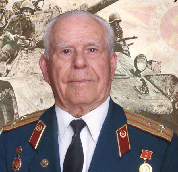 Орловские росгвардейцы навестили ветерана Великой Отечественной войны