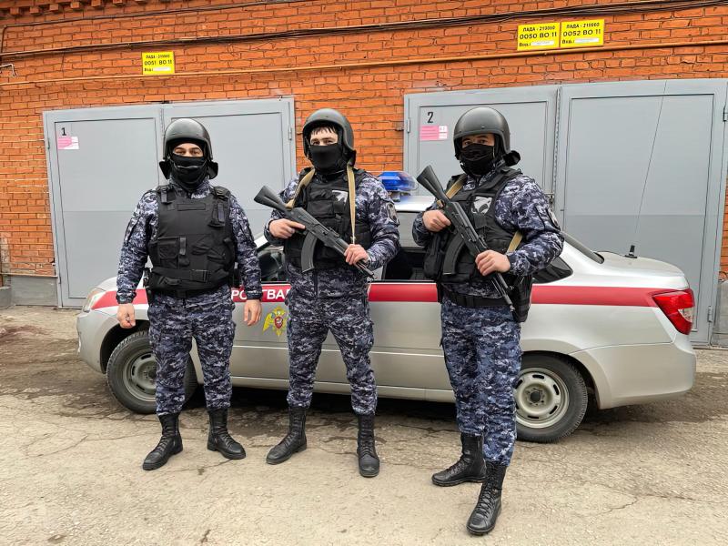 В Назрани росгвардейцы задержали находящегося в розыске гражданина