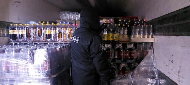 При содействии Росгвардии в Туве пресечена перевозка крупной партии нелегальной алкогольной продукции