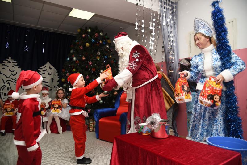 Ведомственная акция «Дед мороз специального назначения» продолжается в Чеченской Республике
