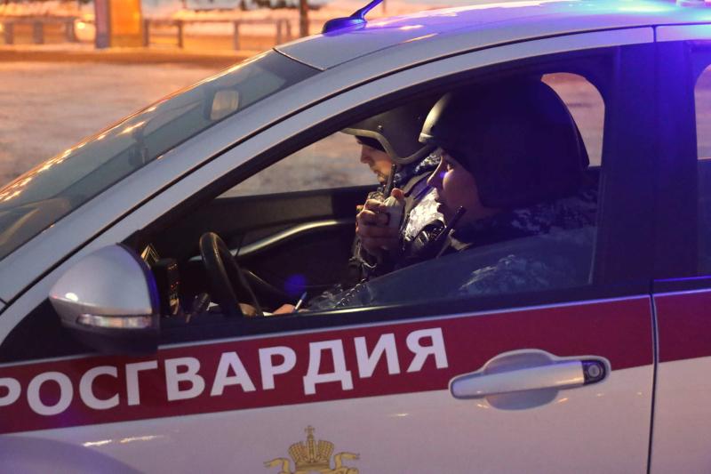 В Татарстане сотрудники Росгвардии задержали мужчину, подозреваемого в покушении на грабеж