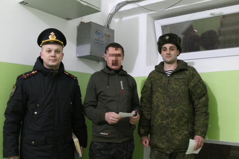 В Кировском районе Республики Крым военные следователи провели рейд по выявлению бывших мигрантов, не вставших на воинский учет