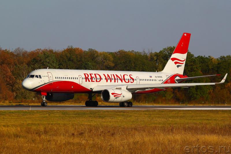 Самолет Ту-204 авиакомпании Red Wings совершил свой первый коммерческий рейс