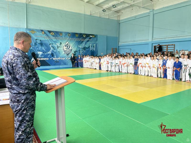 Росгвардейцы приняли участие в открытии турнира по дзюдо памяти Евгения Золотухина в Самаре