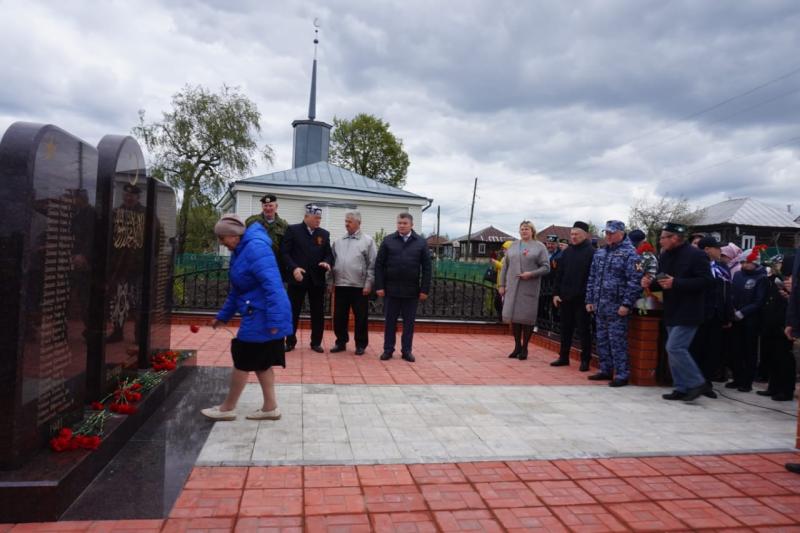 В Мордовии офицер Росгвардии принял участие в открытии мемориала в память о погибших в Великой Отечественной войне