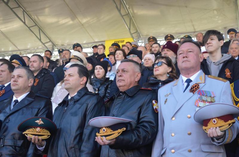 В Оренбургской области росгвардейцы приняли участие в праздновании Дня Победы